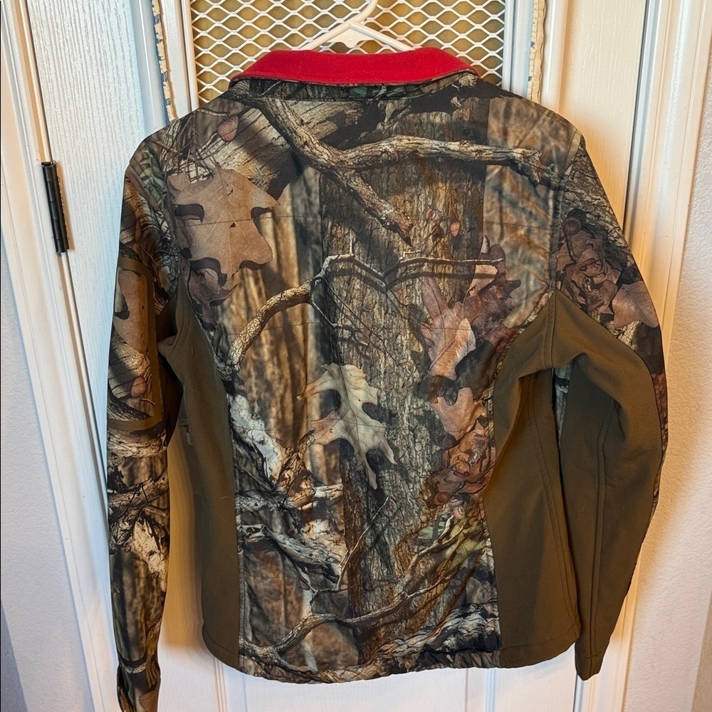 Mossy Oak Camouflage Jacket with Red Highlights - Picture 2 of 5